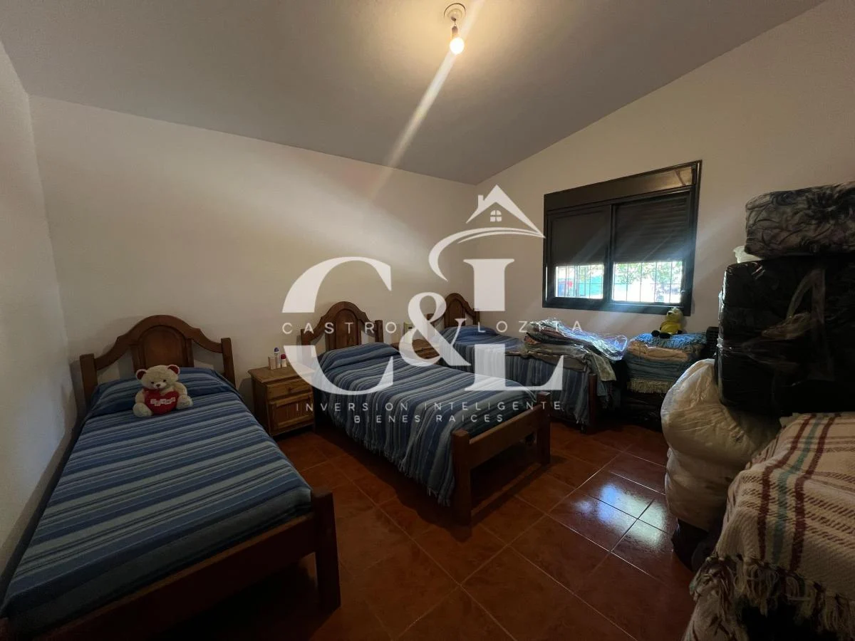 Hermoso Chalet de 4 Dorm. a 300 m de Ruta 5, en Valle de Anisacate 3