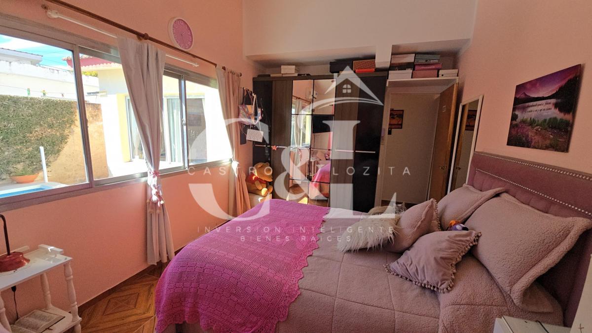 Se Vende Moderna Casa 3 Dor, Pileta + Dpto en Santa Rita - Villa Carlos Paz 2