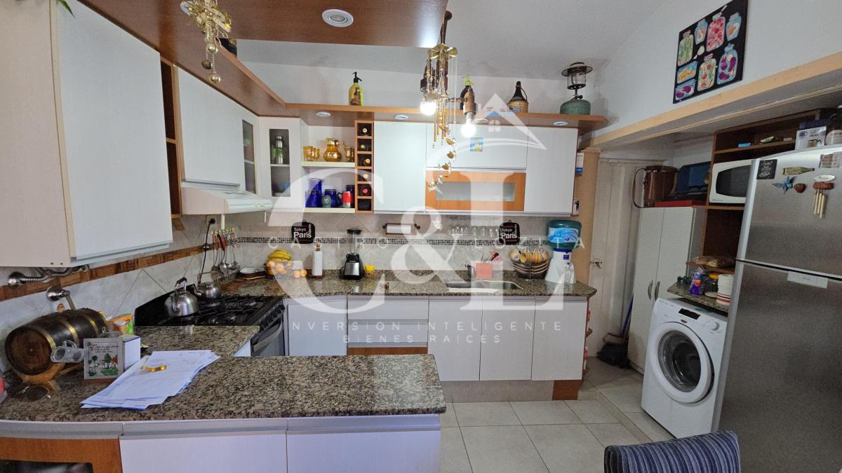 SE VENDE MODERNA CASA 3 DOR , PILETA + DPTO EN SANTA RITA- VILLA CARLOS PAZ
