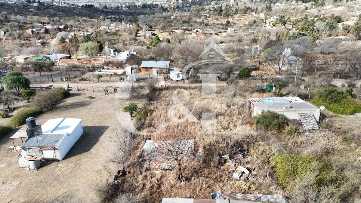 Terreno Plano de 1.000 m² en B° Las Mojarras. Villa Parque Siquiman 4