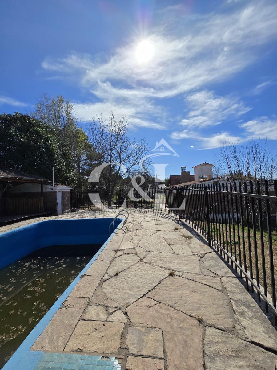 Se Vende Casa 3 Dor, Pileta + Gran Terreno en Playas de Oro - Villa Carlos Paz 1