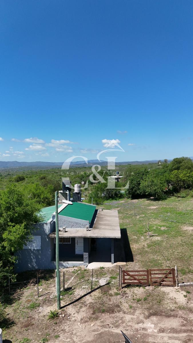 Se Vende Casa + Monoambiente en 1.150 m² de Terreno. B° Los Chañares, Tanti 3