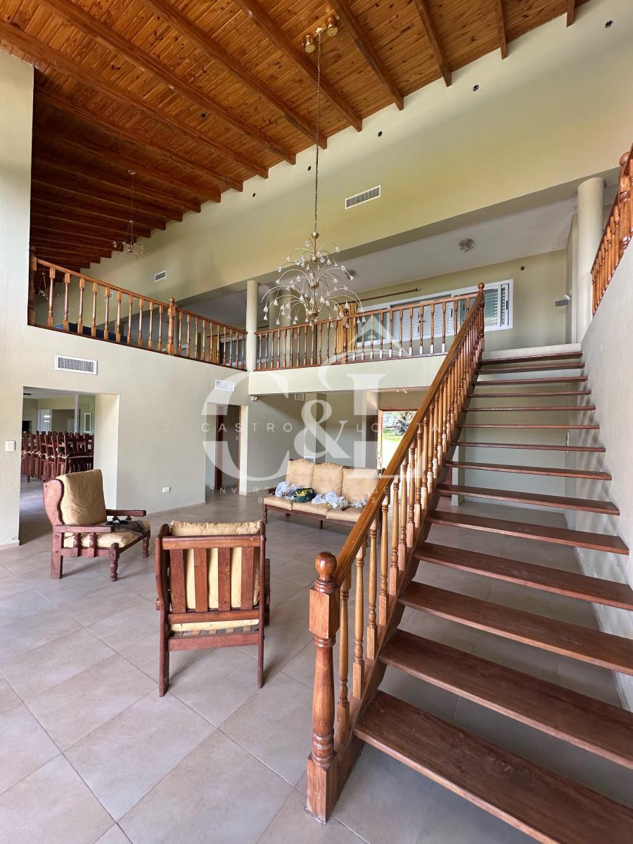 Foto de Casa con costa de lago de 7 habitaciones con Pileta en Venta Semi, imagen 5