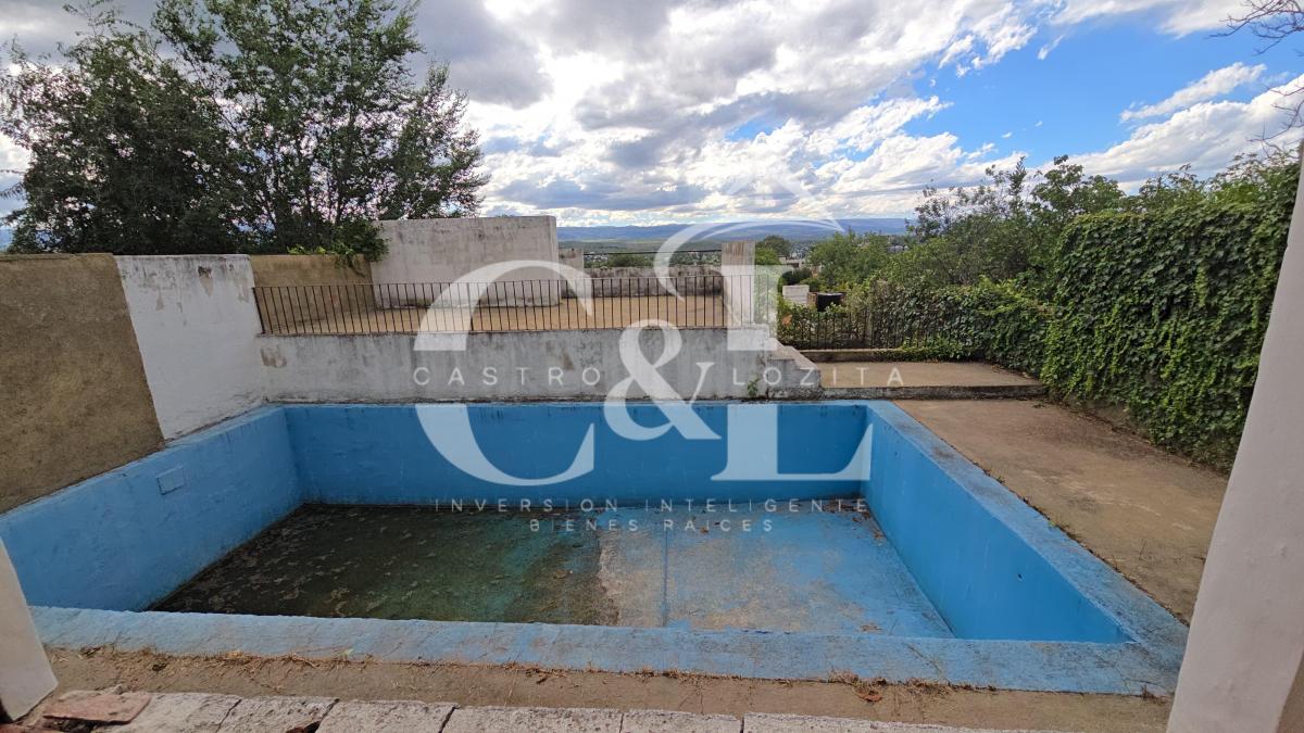 Casa de 2 Dor + Dpto a Remodelar en B° Malvinas - Carlos Paz. a Remoledar 2