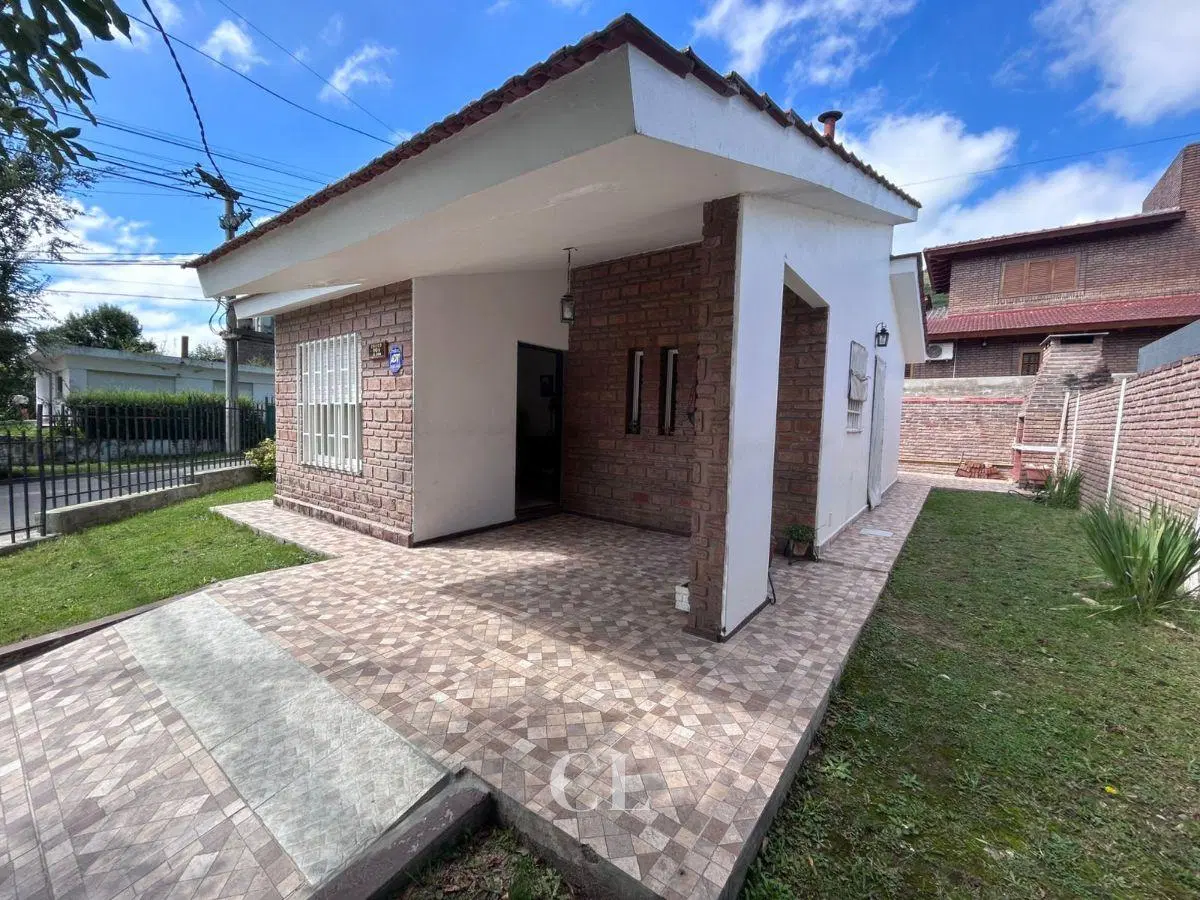 Venta Casa en Ph De 2 Dormitorios Con Cochera Y Gas Natural En Las Malvinas - Villa Carlos Paz 2