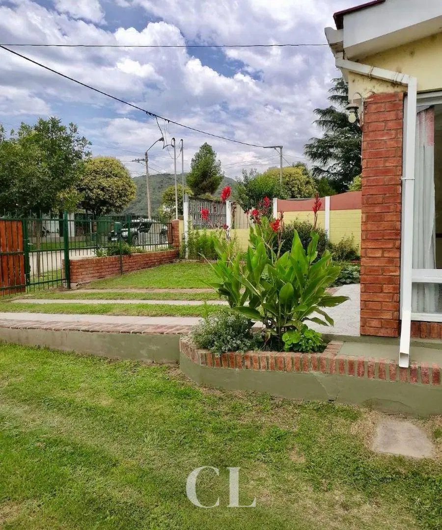 Venta Casa De 2 Dormitorios Con Pileta En Playas De Oro - Villa Carlos Paz 2