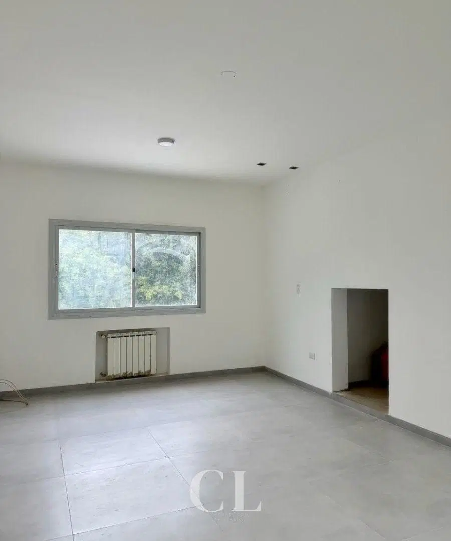 Casa De Categoría en Venta 3 Dormitorios Y Pileta Climatizada En Barrio Valle Del Golf - Malagueño 4