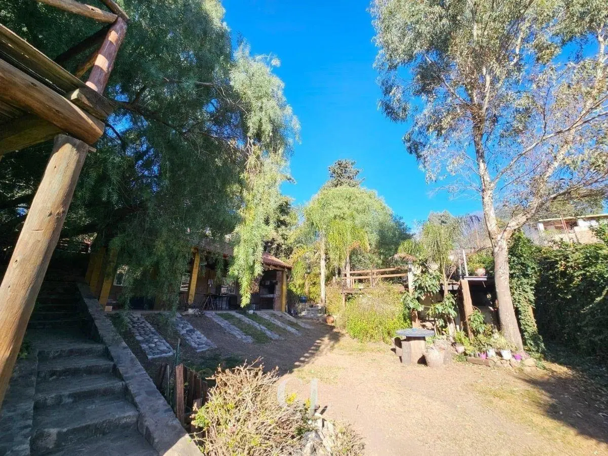 Complejo De 2 Cabañas Con Piscina Frente Al Lago En Parque Siquiman en Venta 4