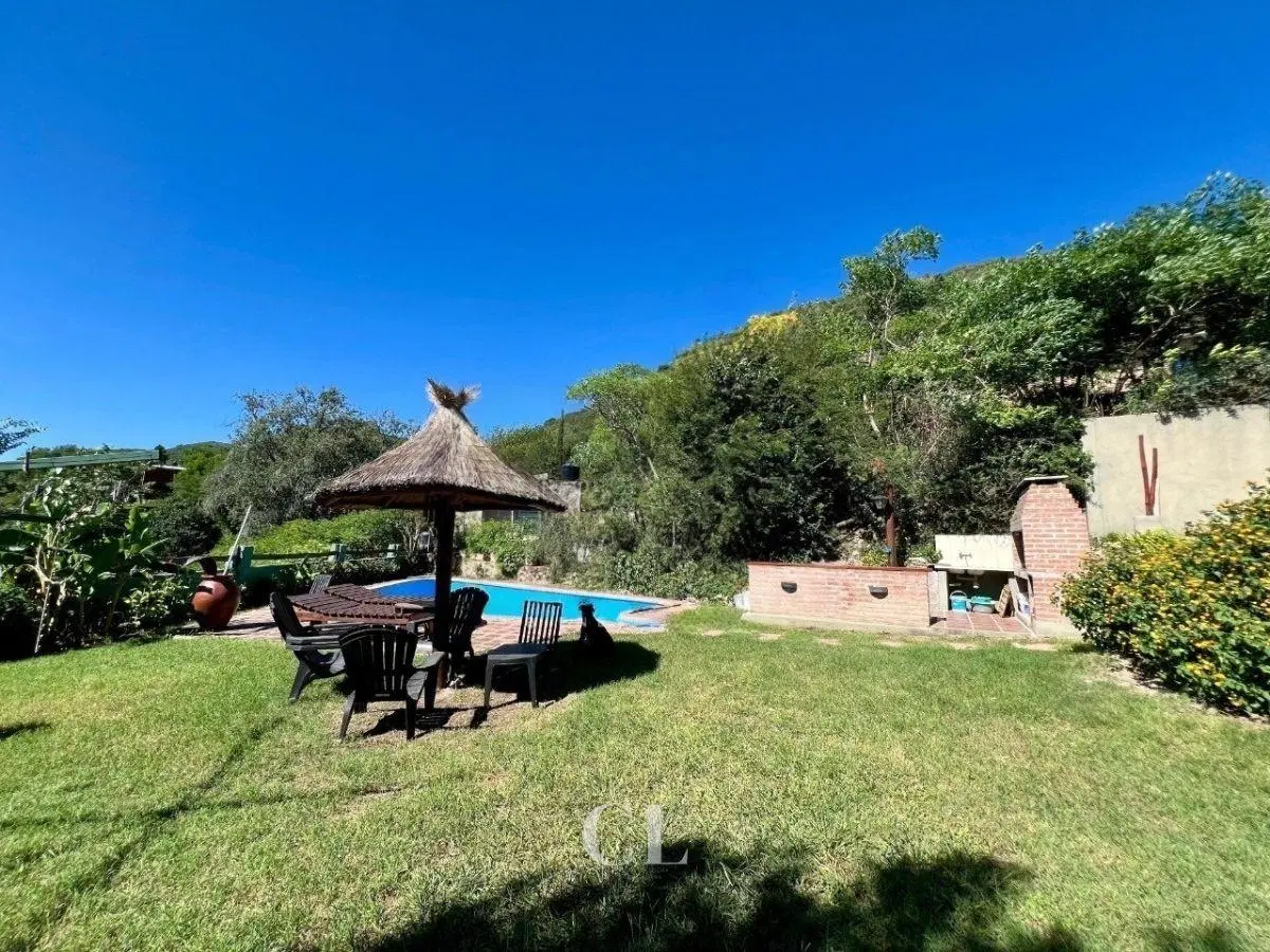 Venta Casa De 3 Dormitorios Pileta Y Vista A Las Sierras en Sol Y Río Villa Carlos Paz 2