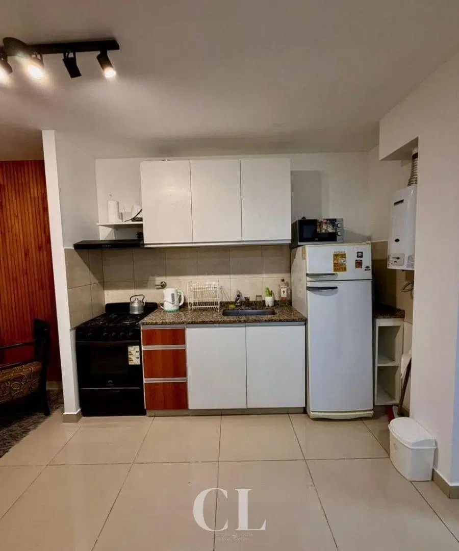 Departamento En Centro De Villa Carlos Paz Con Pileta Y Cochera En Venta 2