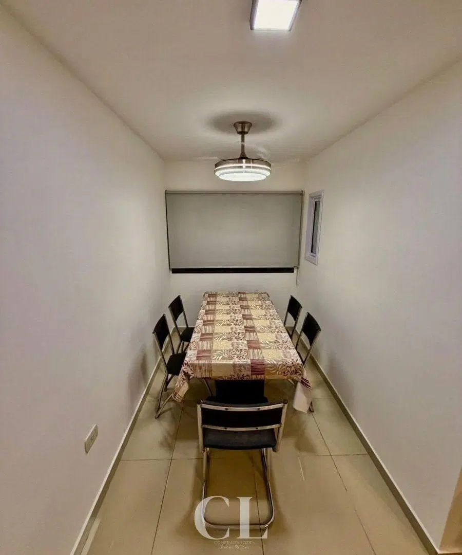 Departamento En Centro De Villa Carlos Paz Con Pileta Y Cochera En Venta 8