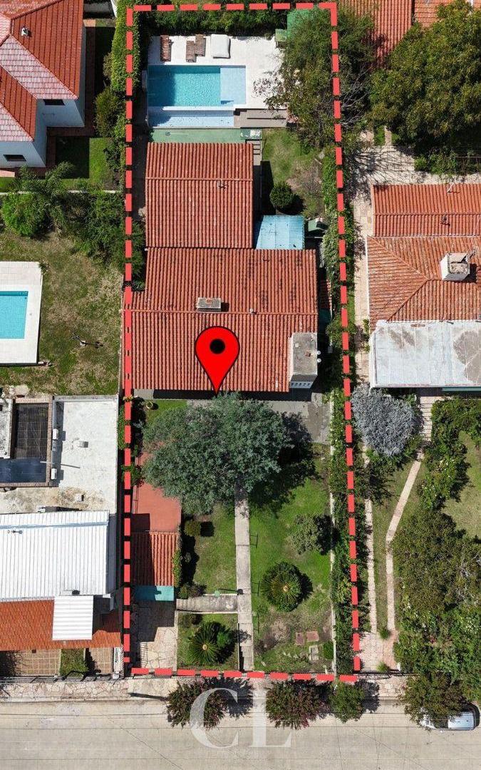 Foto de Casa de 3 dormitorios con pileta y monoambiente en Jose Muñoz, imagen 4