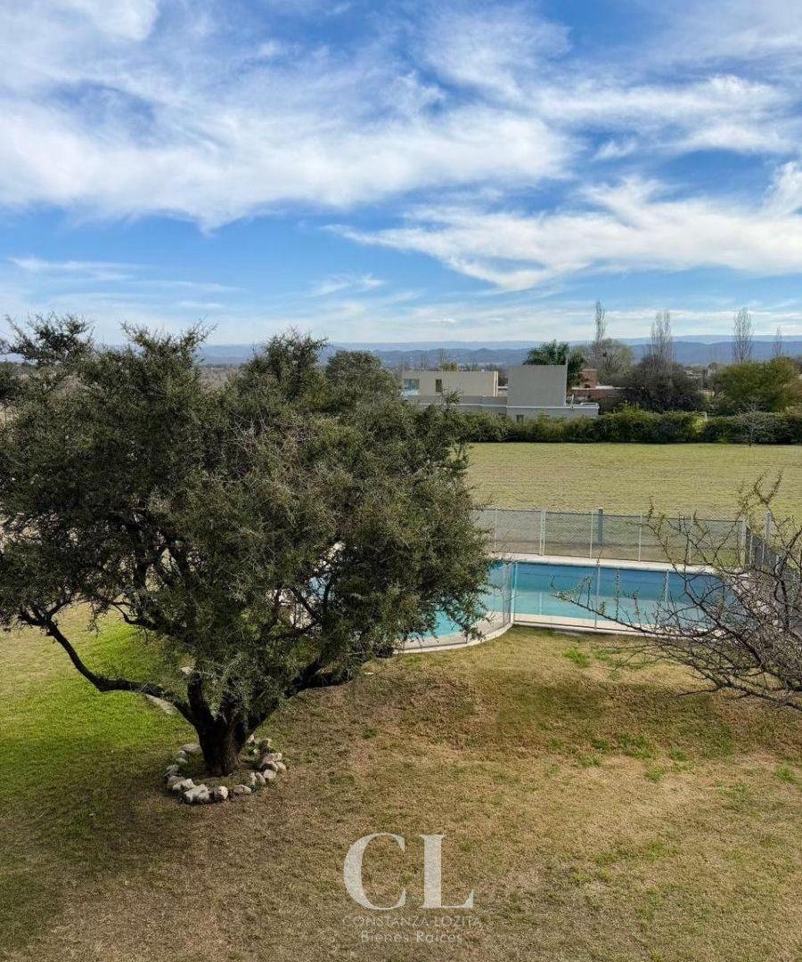 Foto de Casa de Categoría en Venta Country Causana, Malagueño, imagen 1