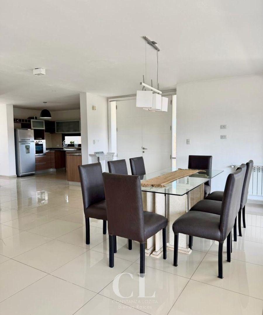 Foto de Casa de Categoría en Venta Country Causana, Malagueño, imagen 2