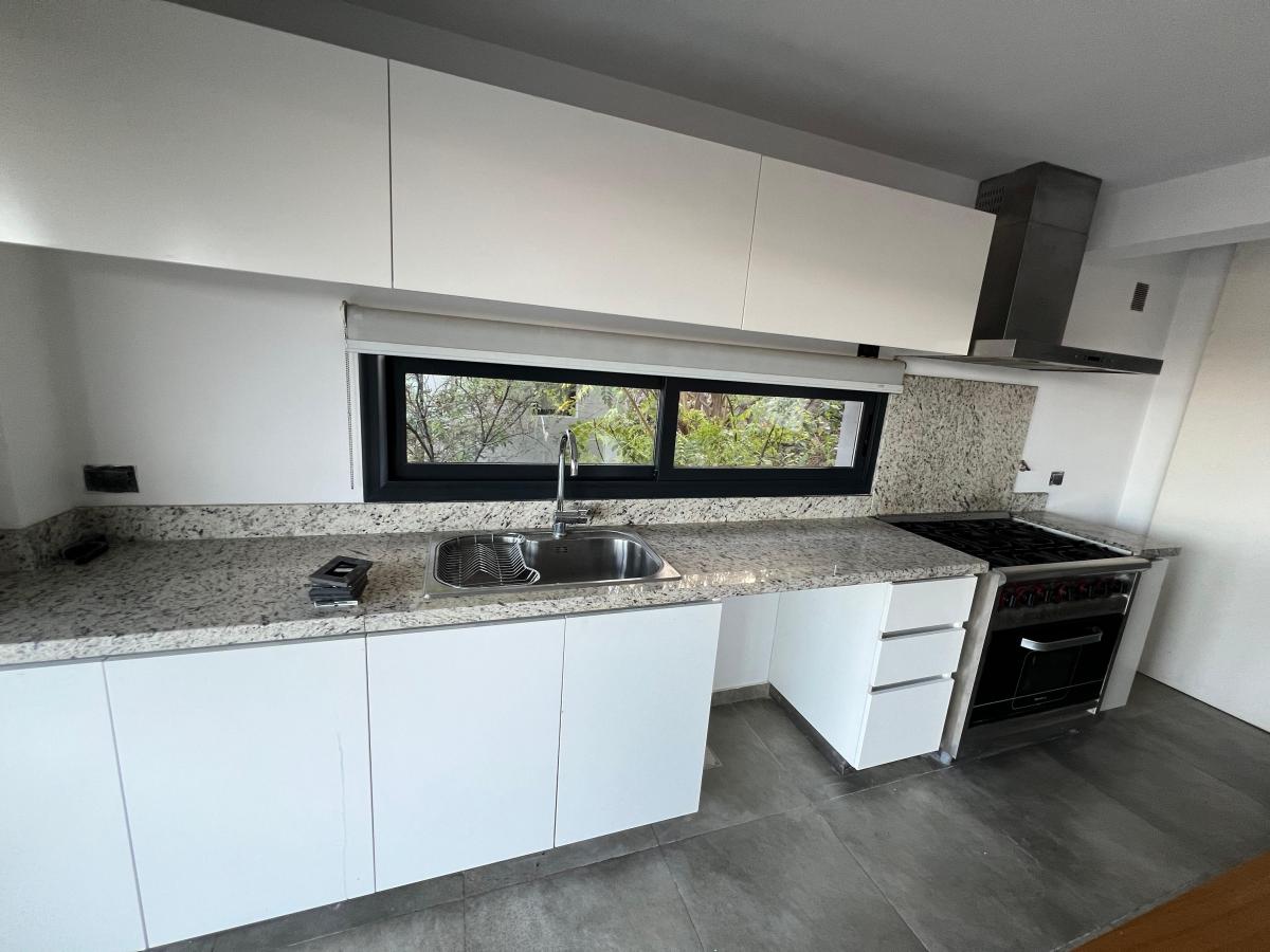 Venta Casa en La Cuesta 3