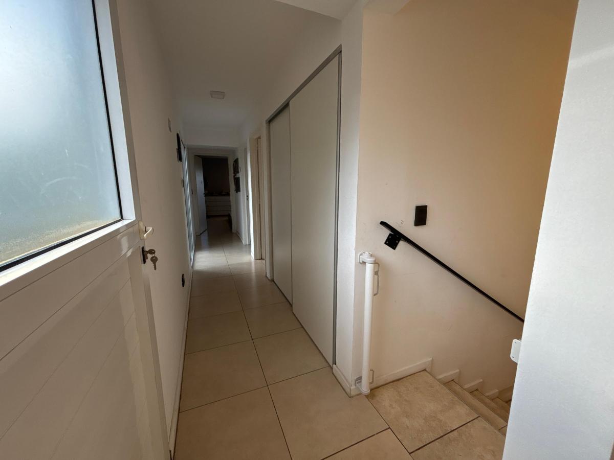 Country Cinco Lomas. Casa en Venta de 3 Dorm., Pileta y Cochera 1