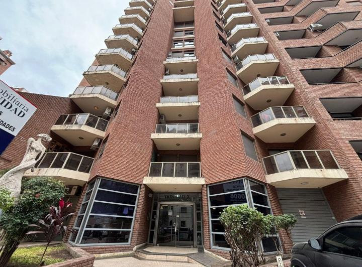 SEMI PISO CALLE PARANA NVA CBA 3DORMITORIOS 3 BAÑOS Y 2 BALCONES 1