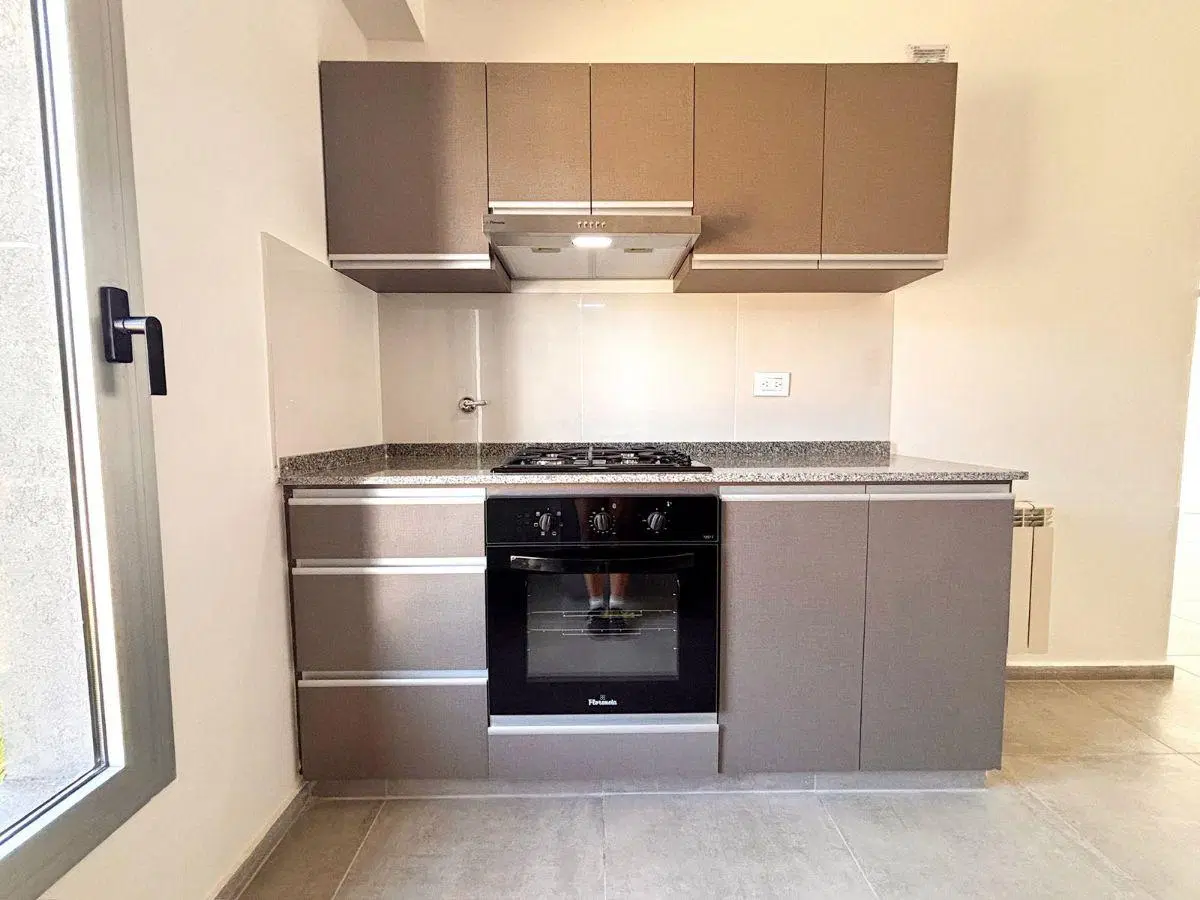 VENTA. MIRADORES DE MANANTIALES. DÚPLEX 3 DORM. 3 BAÑOS. COCHERA. PATIO. ASADOR. 5