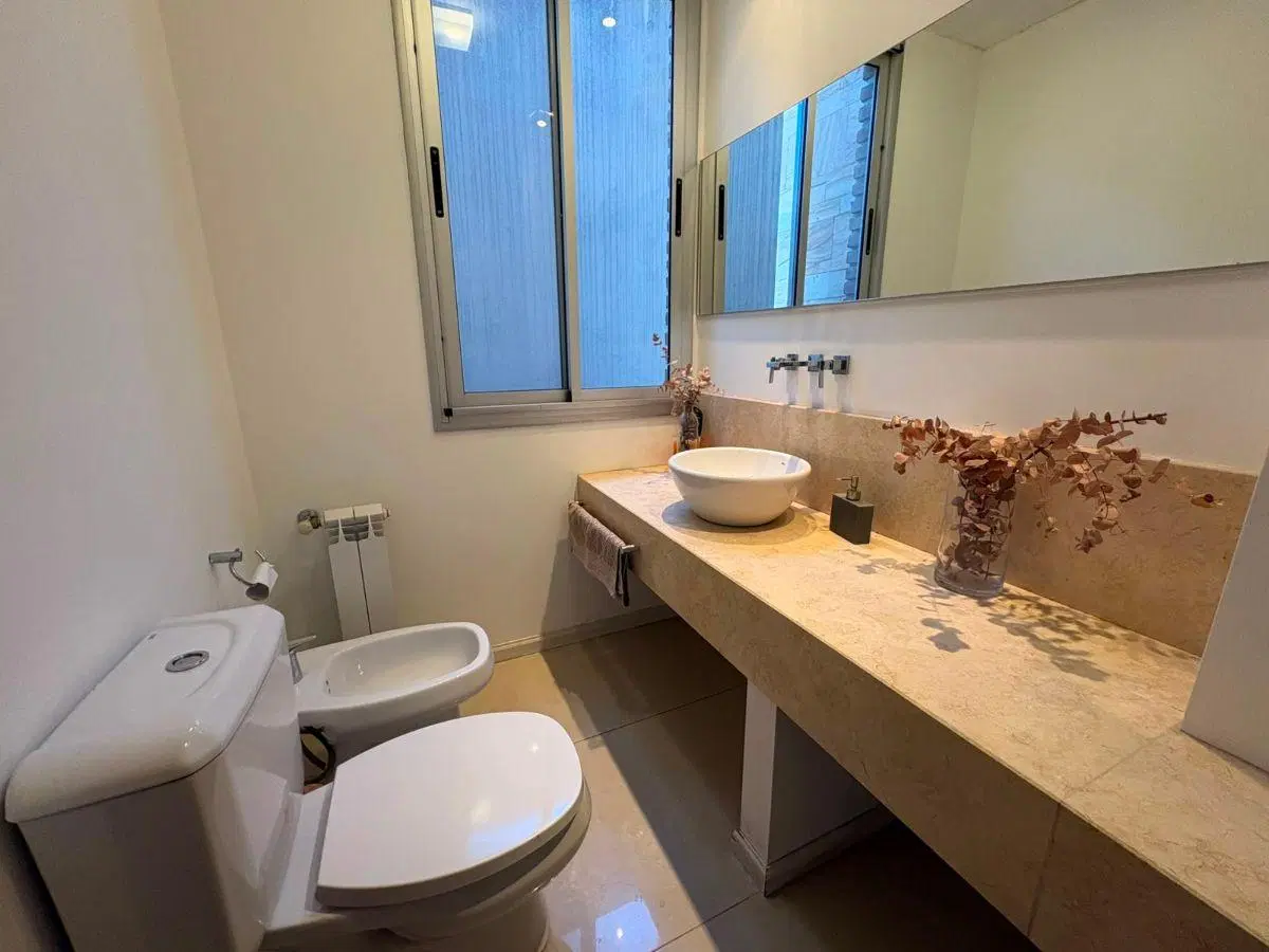 VENTA. LOS CIELOS. VALLE ESCONDIDO. CASA 3 DORMITORIOS, PISCINA, QUINCHO, ASADOR 8