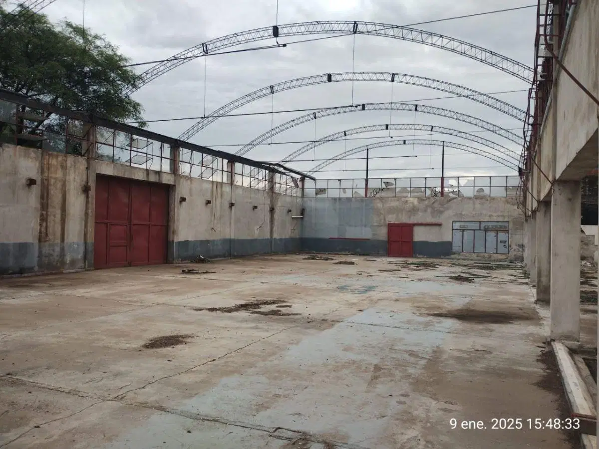 Galpón en Alquiler | 800 m² Cubiertos + Predio de 6.400 m² | A metros de Av. Sabattini 3