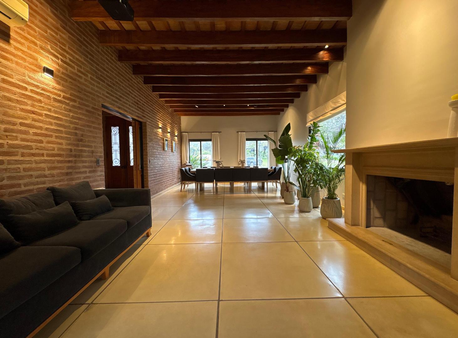 Foto de VENTA CASA CATEGORIA COUNTRY EL BOSQUE, imagen 2