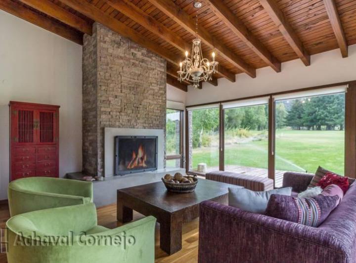 Excelente Casa sobre el Golf con vista a la Piedra de Habsburgo 2
