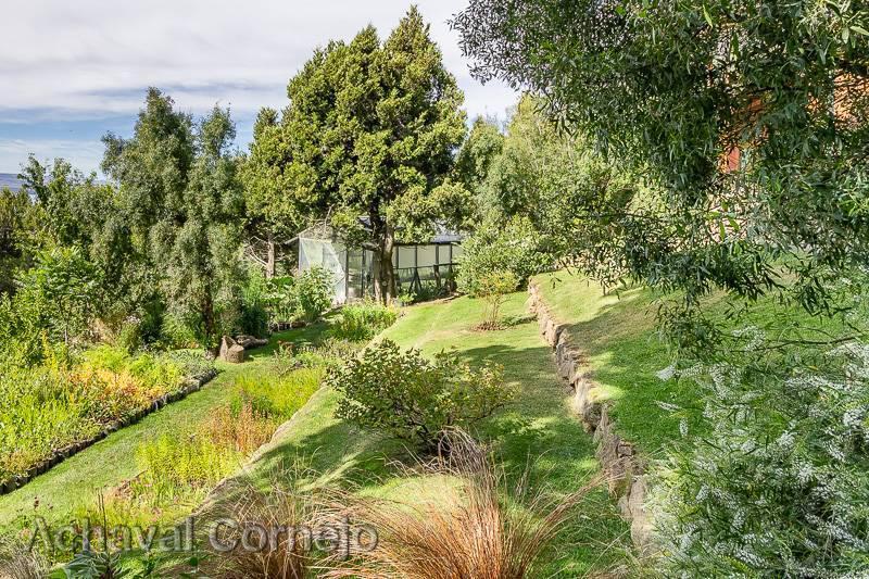 Excelente Casa en El Barrio Antu Hue con Increíble Vista Al Lago Nahuel Huapi 4