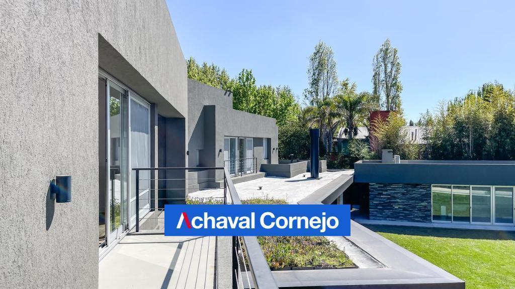 Foto de Casa en venta doble lote al agua totalmente remodelada en Barrio Santa, imagen 3