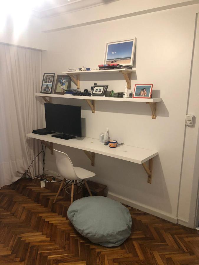 Venta de Departamento con Balcon en Recoleta 5