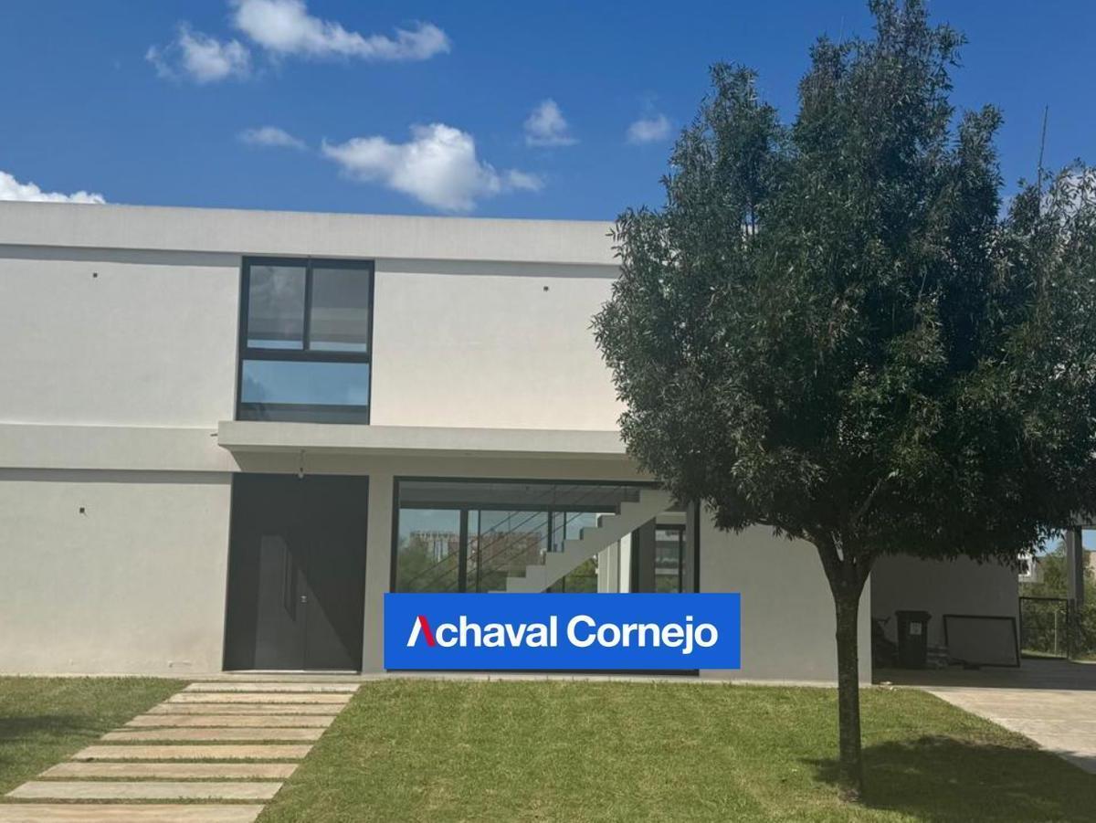 Foto de Venta y alquiler | Casa al agua 4 dormitorios | Barrio Muelles - Puertos, imagen 2