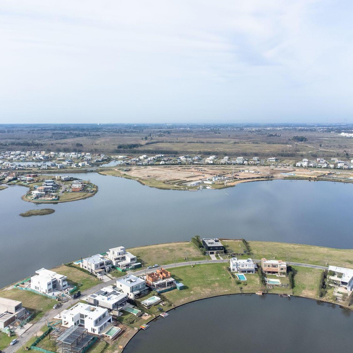 Excelente Lote interno a la venta - Acacias / Puertos