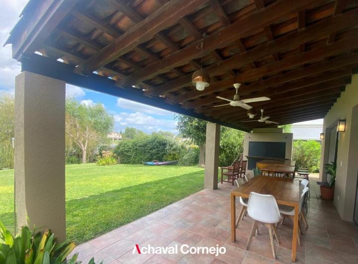 Venta Casa a la laguna barrio San Marco Villanueva 5