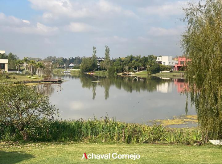 Venta Casa a la laguna barrio San Marco Villanueva 2