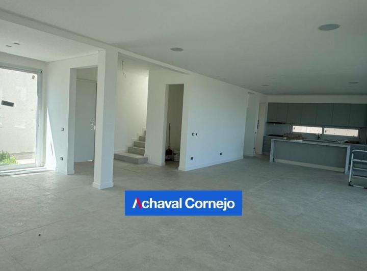 Foto de VENTA | Casa 4 dormitorios y pileta | Barrio Riberas, Puertos, imagen 5