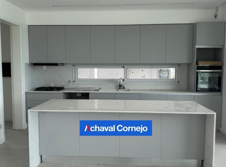 Foto de VENTA | Casa 4 dormitorios y pileta | Barrio Riberas, Puertos, imagen 4