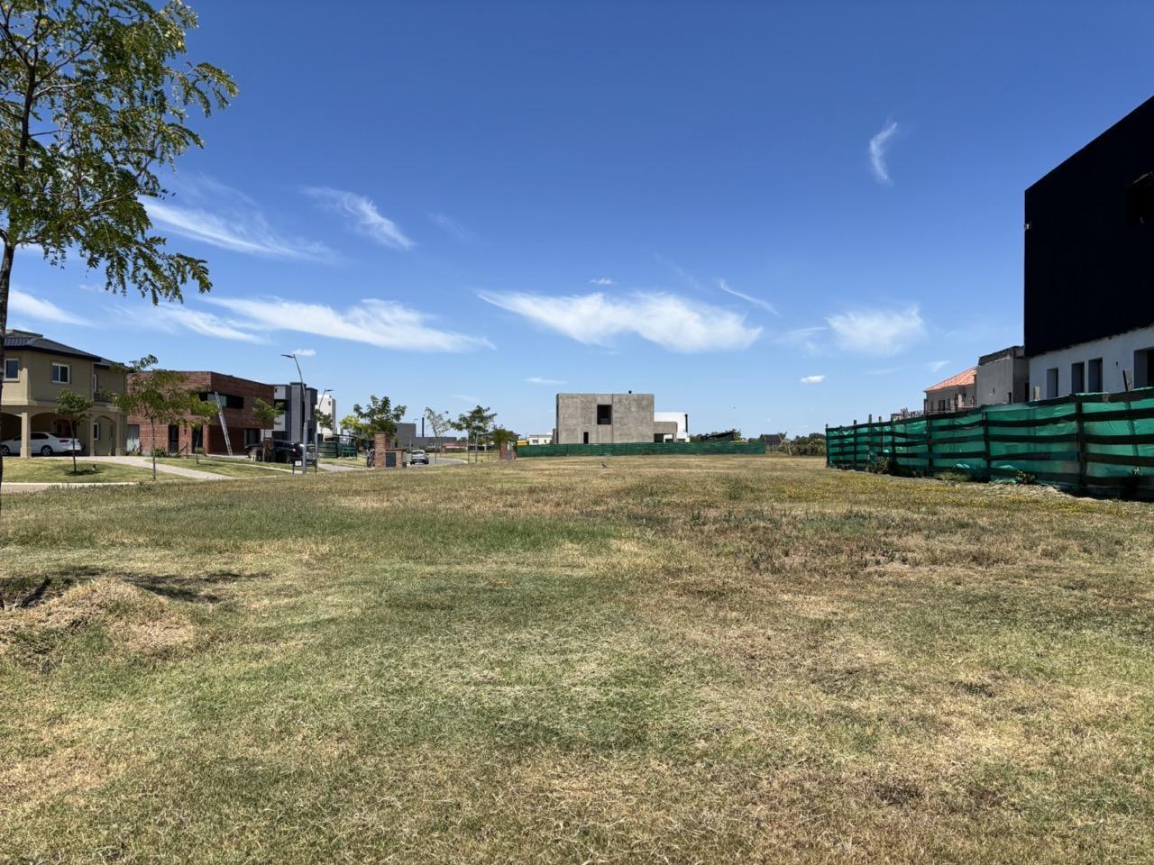 PUERTOS | Riberas - Lote / Terreno en esquina a la venta