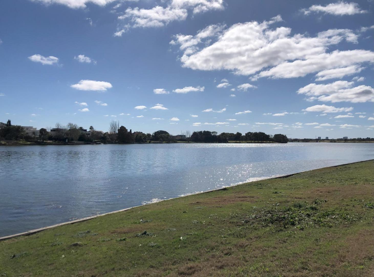 LOS PUENTES - NORDELTA - Lote/Terreno sobre el Lago Central en venta