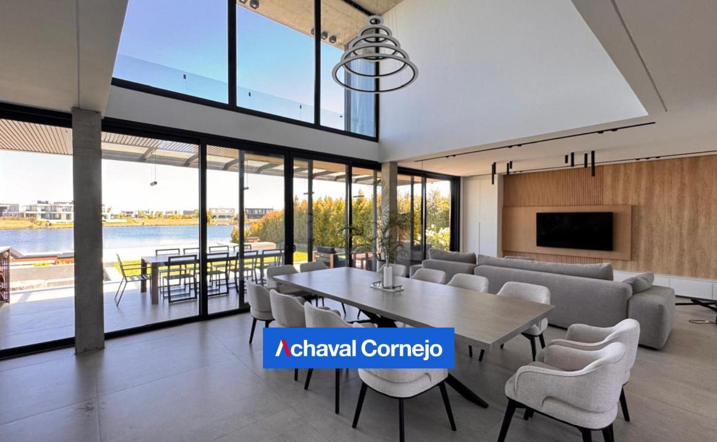 Casa en Venta en Puertos, Costas, Al Agua, 5 dormitorios en Suite