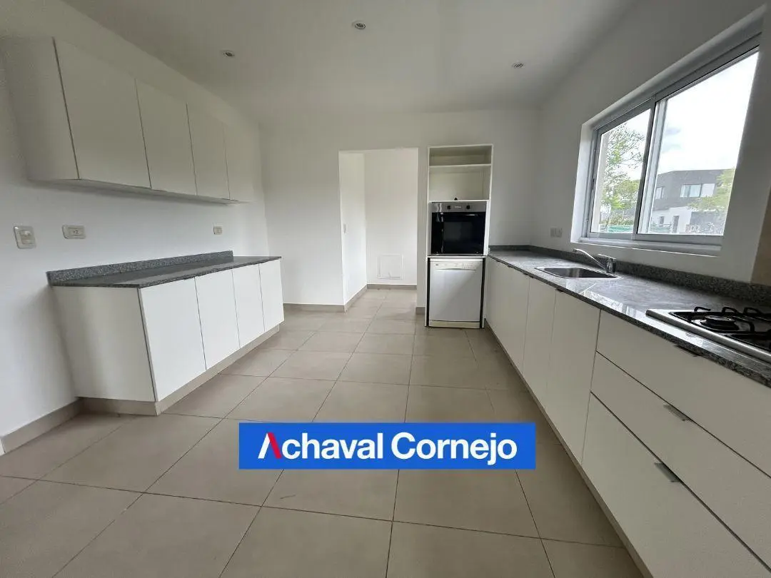 VENTA y ALQUILER CASA EN UNA PLANTA EN VISTAS, PUERTOS (3 dormitorios, dependencia) 5