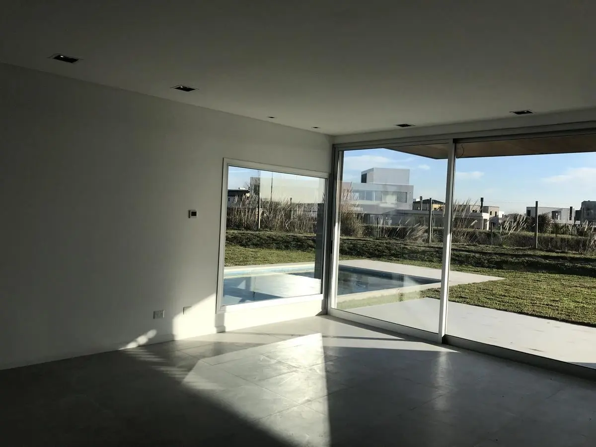 Casa - Vistas - Excelente casa en venta en Puertos - Lote interno 5