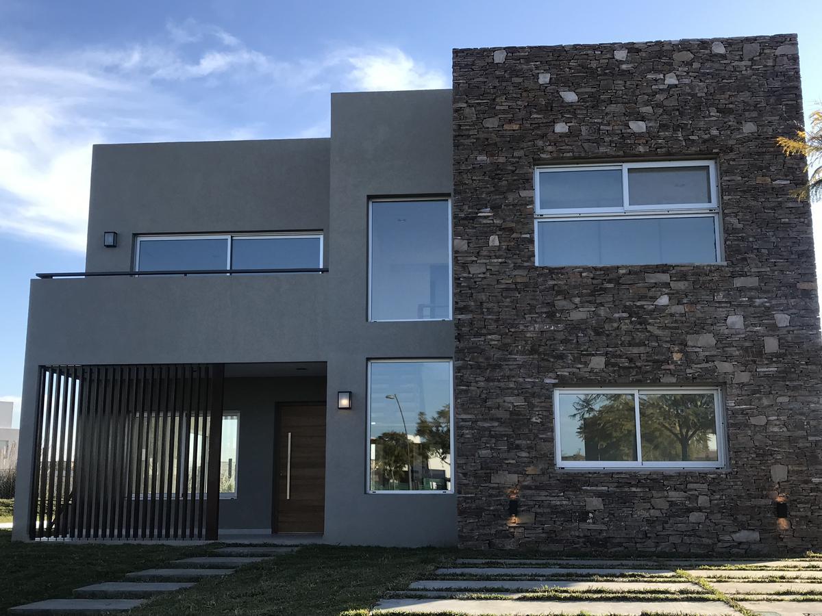 Foto de Casa - Vistas - Excelente casa en venta en Puertos - Lote interno, imagen 2