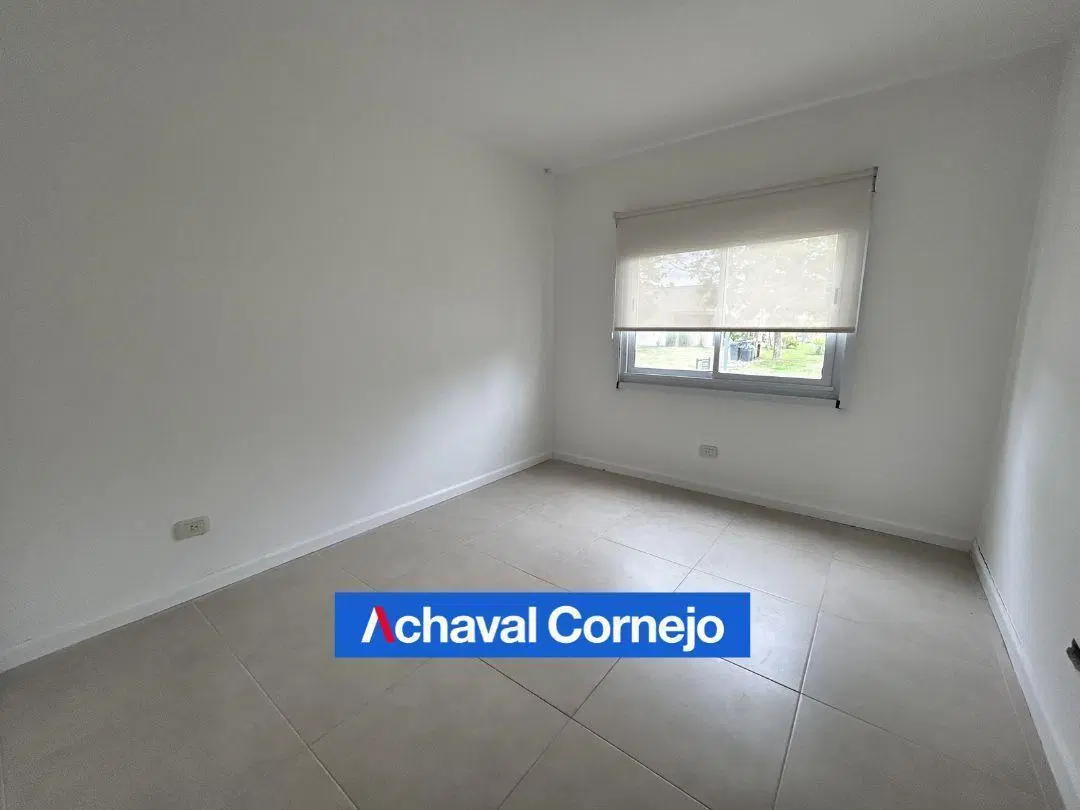 VENTA y ALQUILER CASA EN UNA PLANTA EN VISTAS, PUERTOS (3 dormitorios, dependencia) 5
