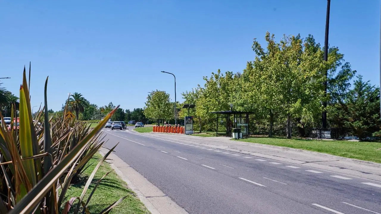Venta | Lote al agua en barrio Casuarinas - Nordelta 4