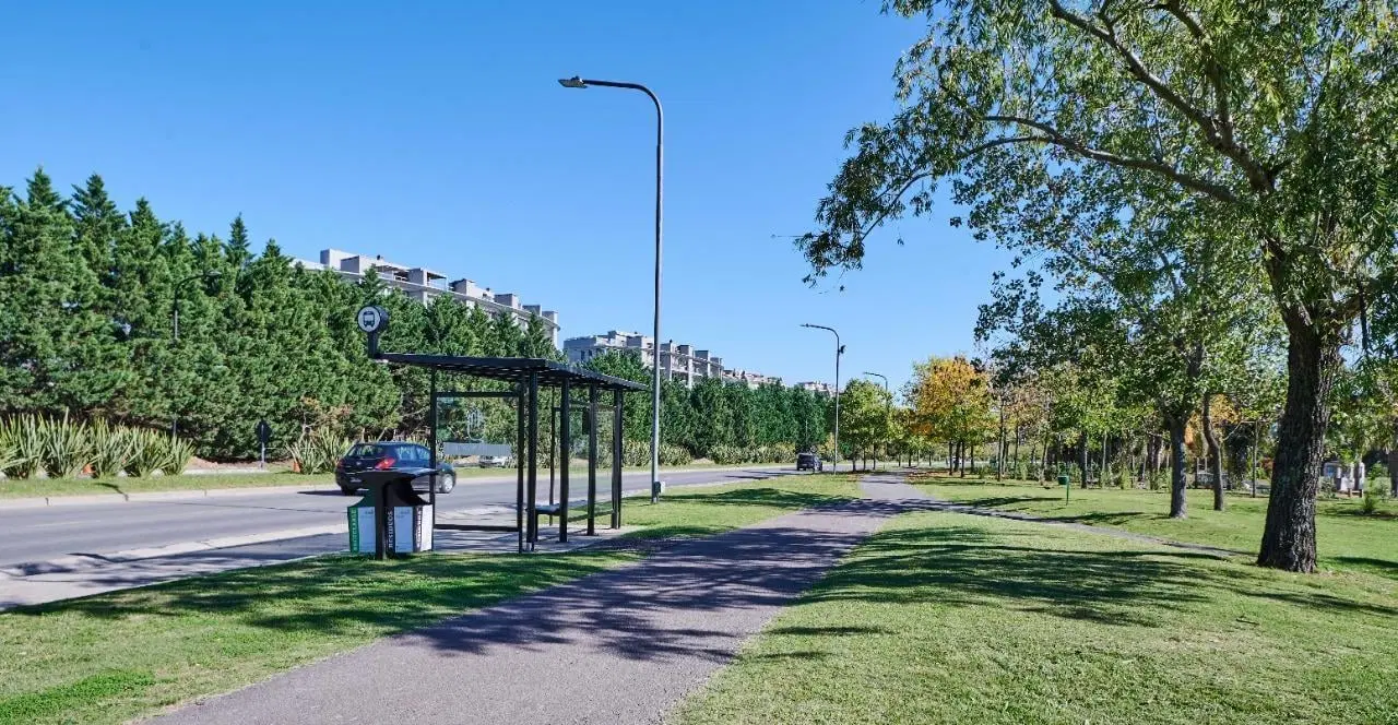 Venta | Lote al agua en barrio Casuarinas - Nordelta 5