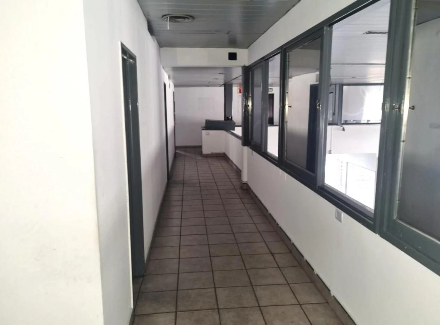 Depósito logístico en venta en Acceso Oeste – Hurlingham