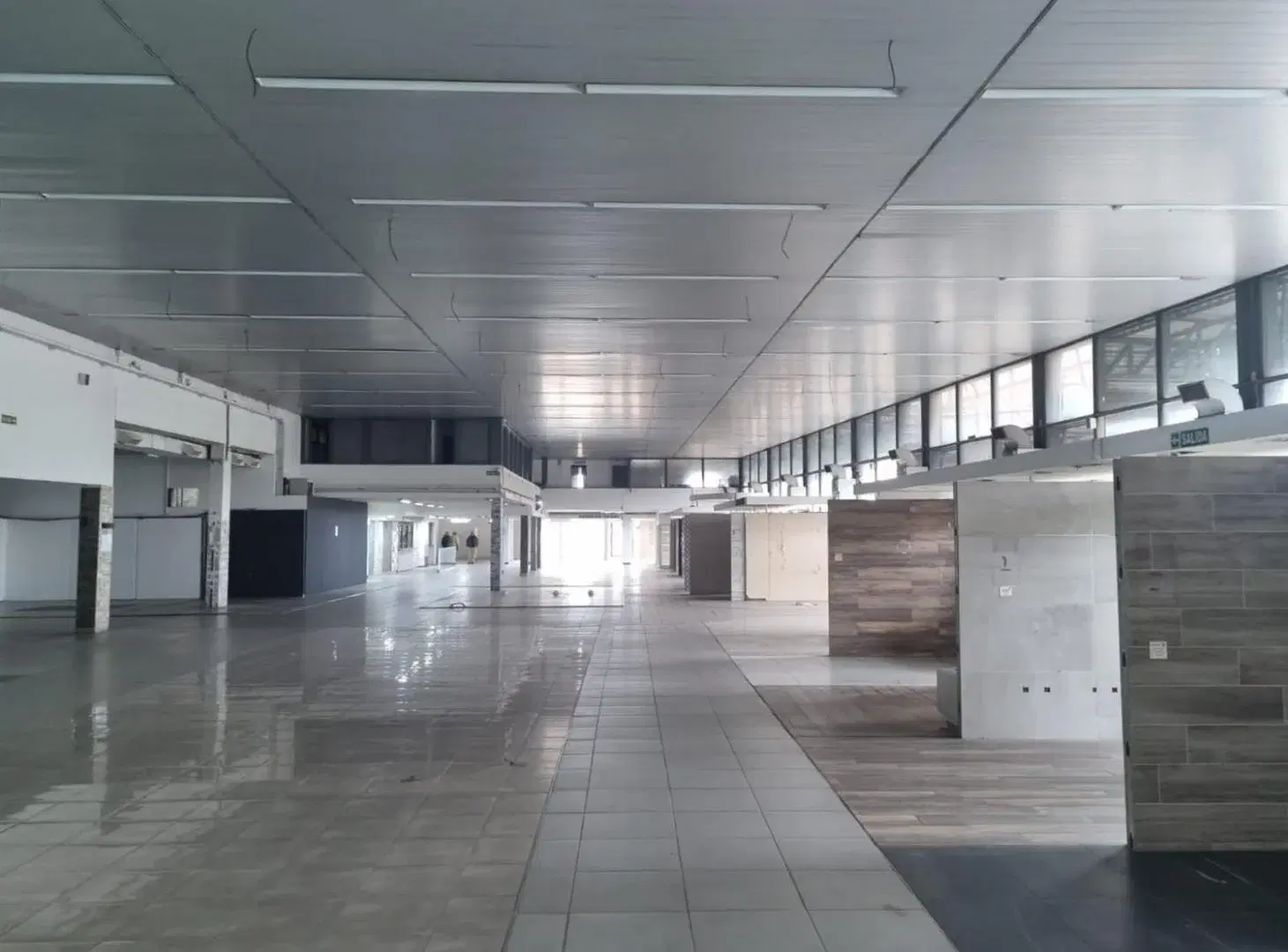 Edificio Comercial con oficinas en Castelar 8