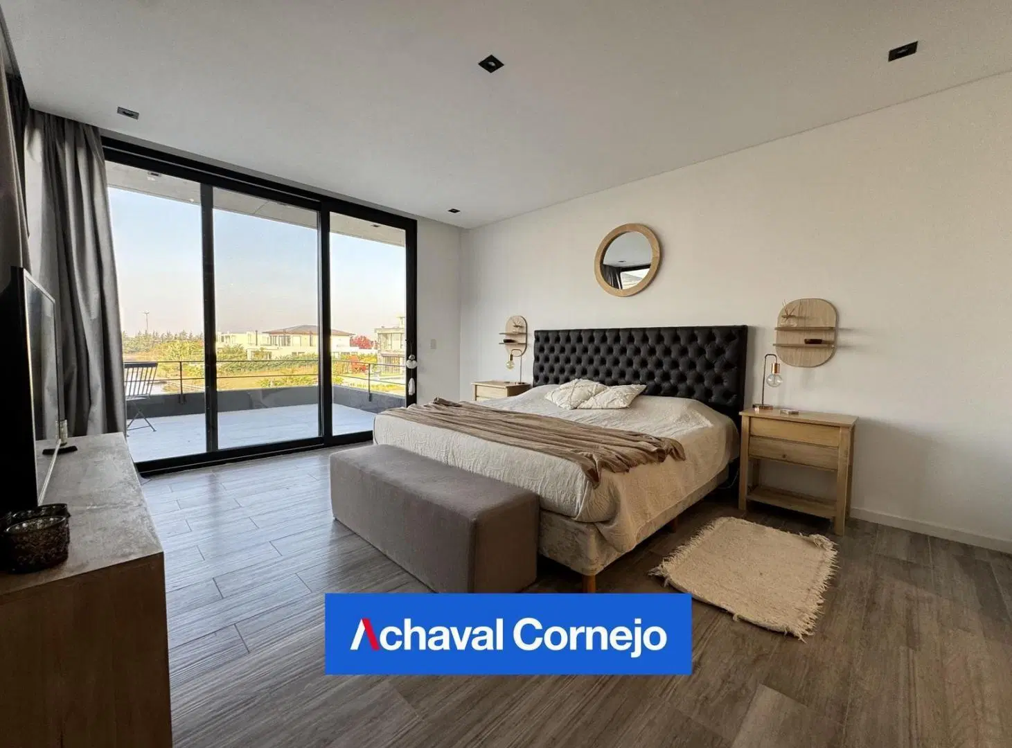 Casa en venta 5 dormitorios en Virazón al lago central 4