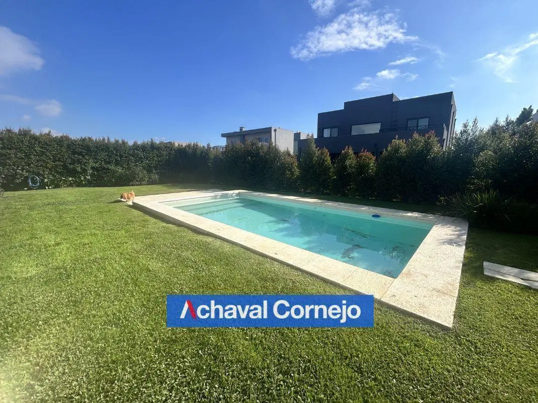 VENTA CASA UNA PLANTA CON PILETA EN CEIBOS, PUERTOS 8