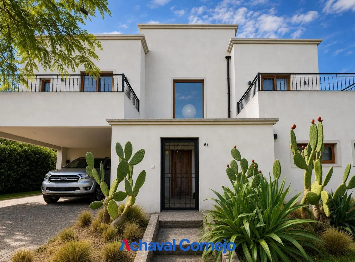Casa en Venta barrio Vistas. 4 dormitorios. Pileta 3