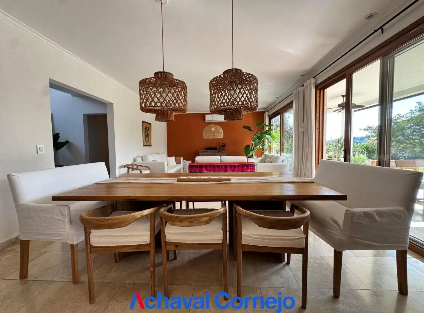 Casa en Venta barrio Vistas. 4 dormitorios. Pileta 2